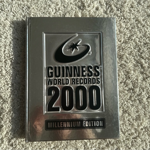 Guinness World Records Lot 1999-2004, 2006,2007 - Picture 12 of 16